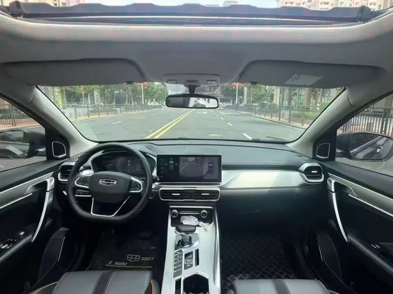 吉利缤越 后面外观三