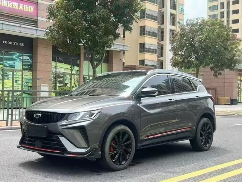 吉利缤越 内饰前排