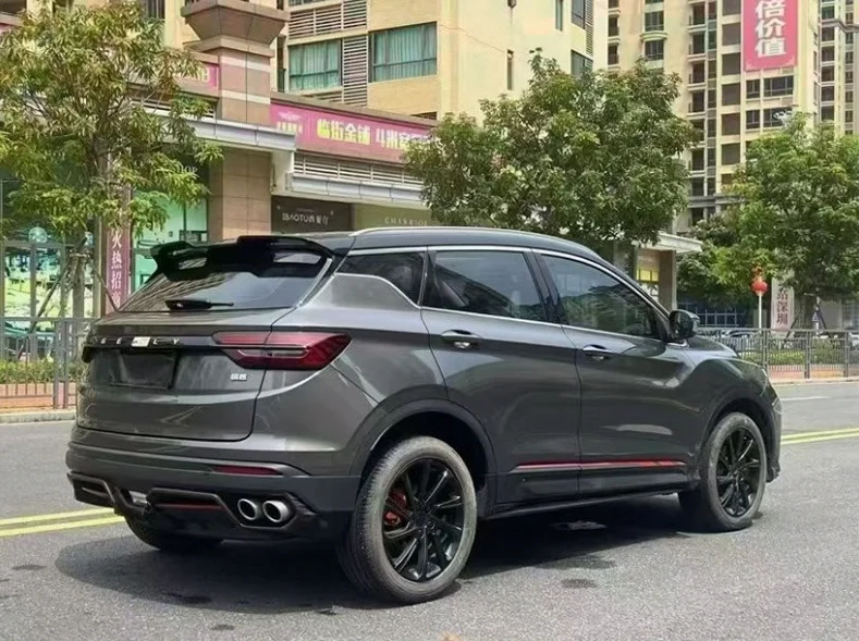 吉利缤越 后面外观一