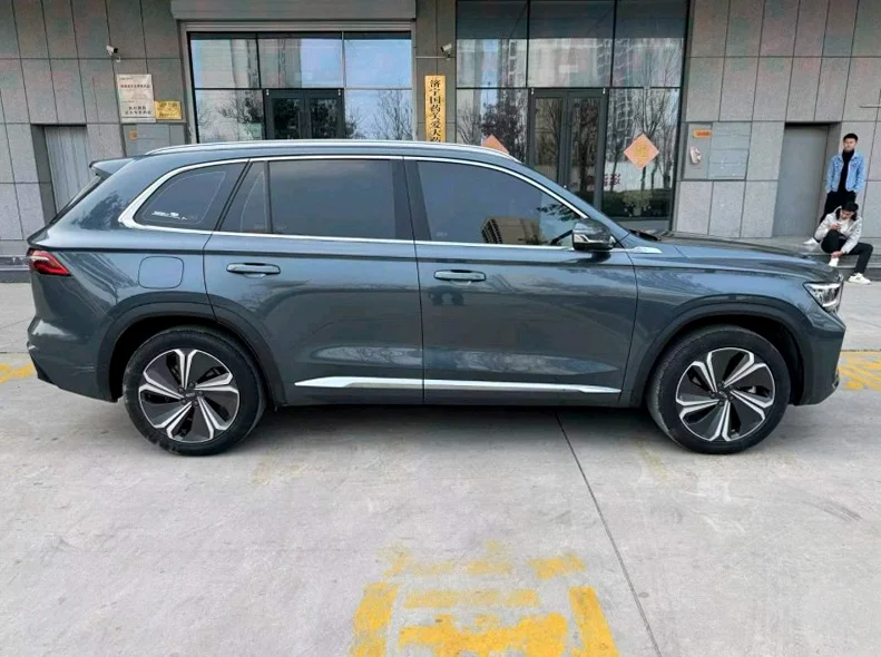 吉利星越 后面外观三