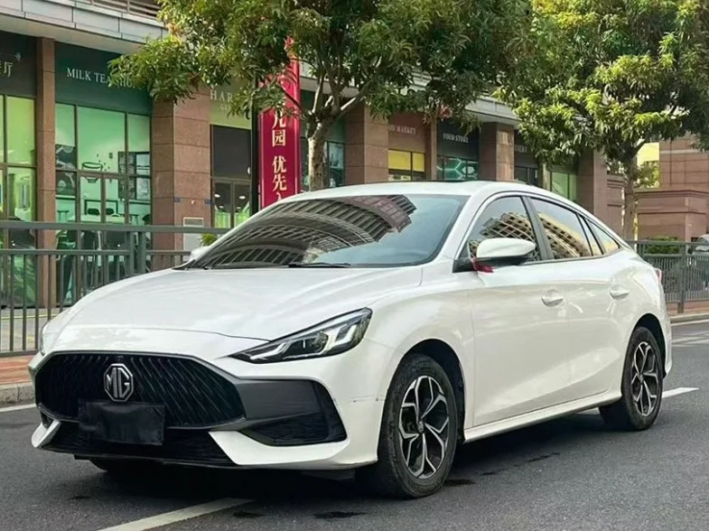 名爵5 正面外观二