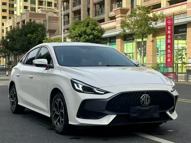 名爵5 正面外观三