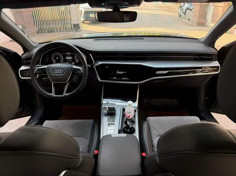 奥迪A6L 后面外观二