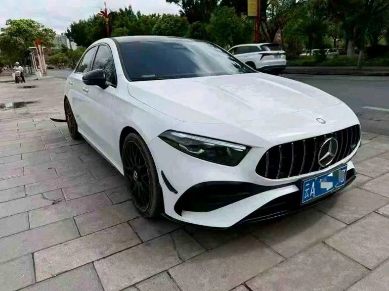 奔驰AMG 正面外观三