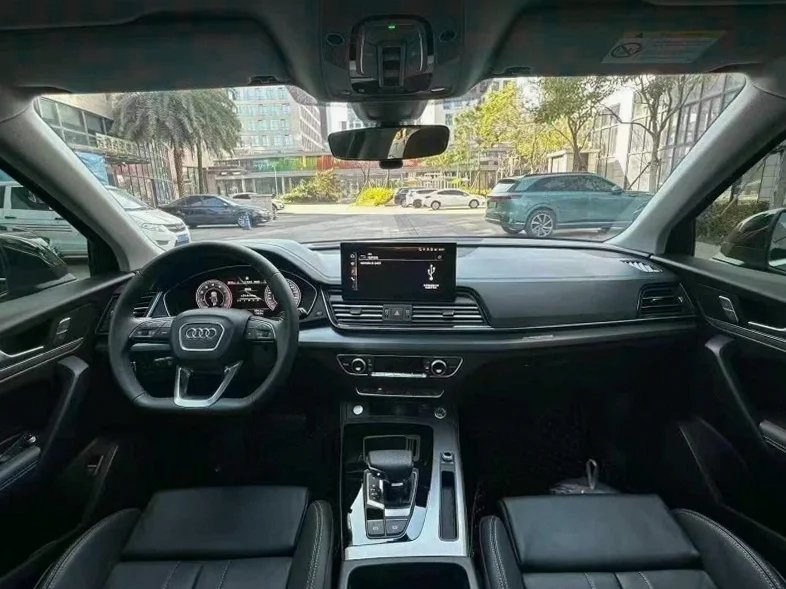 奥迪Q5 后面外观二