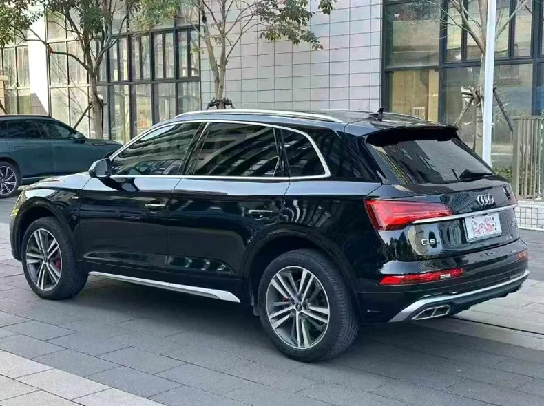 奥迪Q5 内饰前排