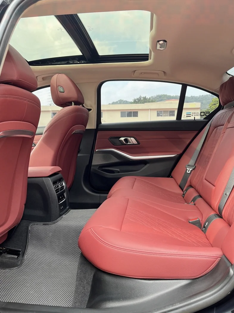 宝马3系 后面外观三