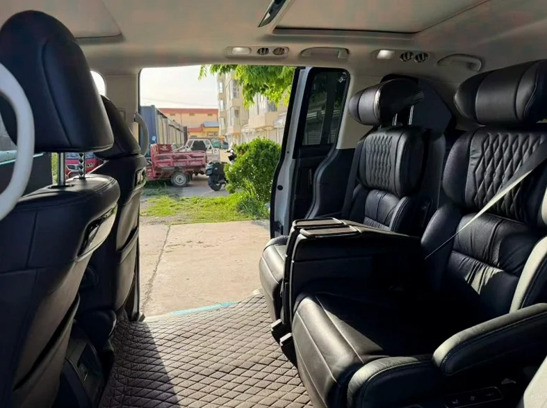 本田艾力绅 后面外观三