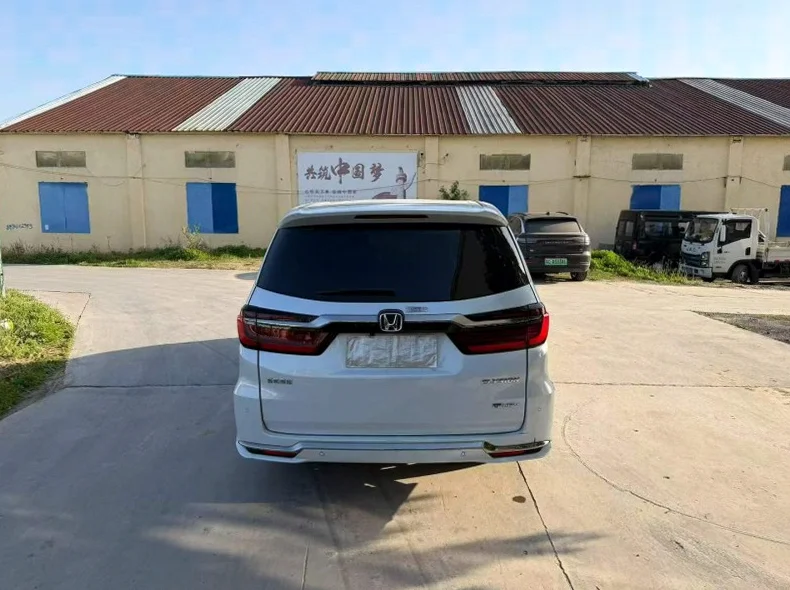 本田艾力绅 驾驶室