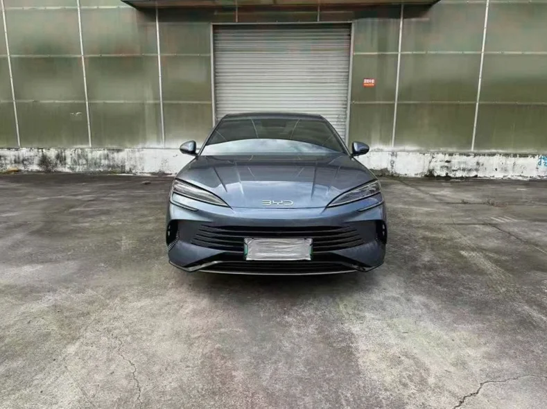 24年比亚迪海豹121KM尊贵型