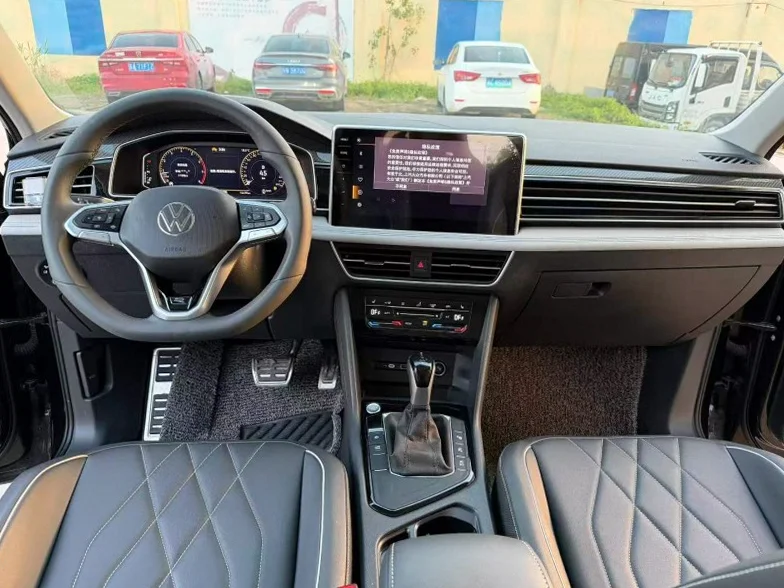 大众途观 内饰前排