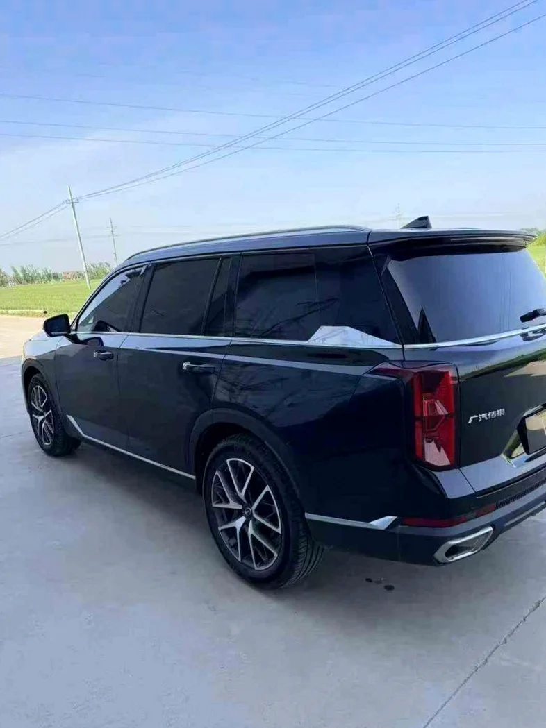 传祺GS8 内饰前排