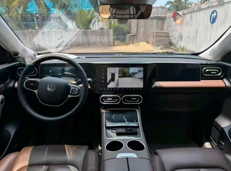 零跑汽车C11 驾驶室