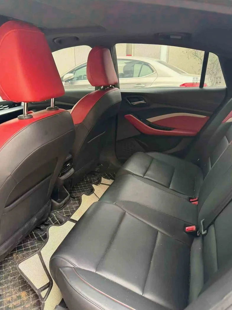 名爵5 后面外观三