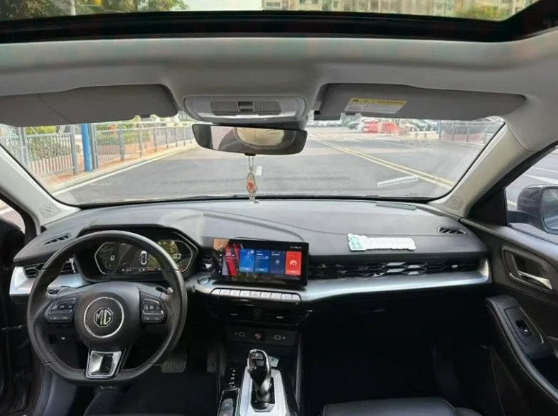 名爵5 后面外观三