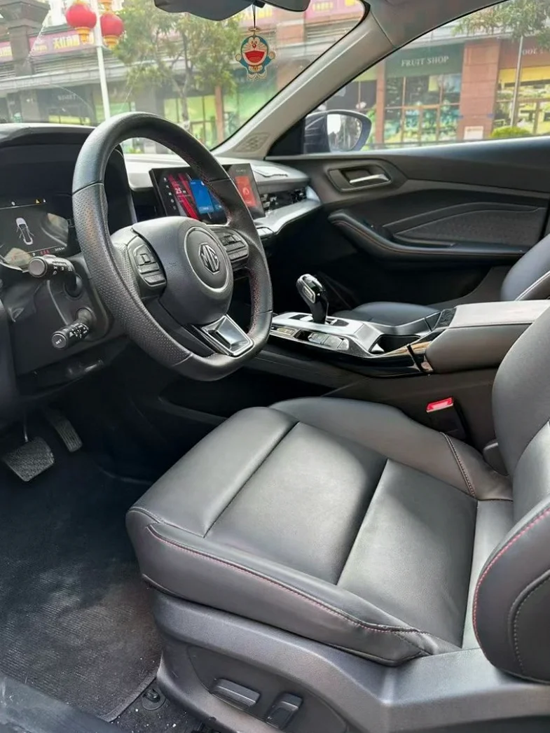 名爵5 后面外观二