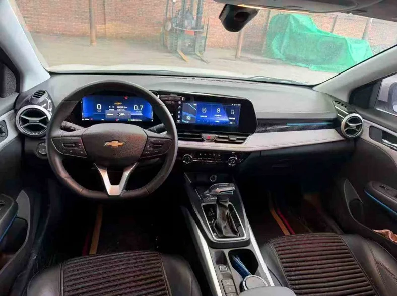 雪佛兰科鲁泽 后面外观一