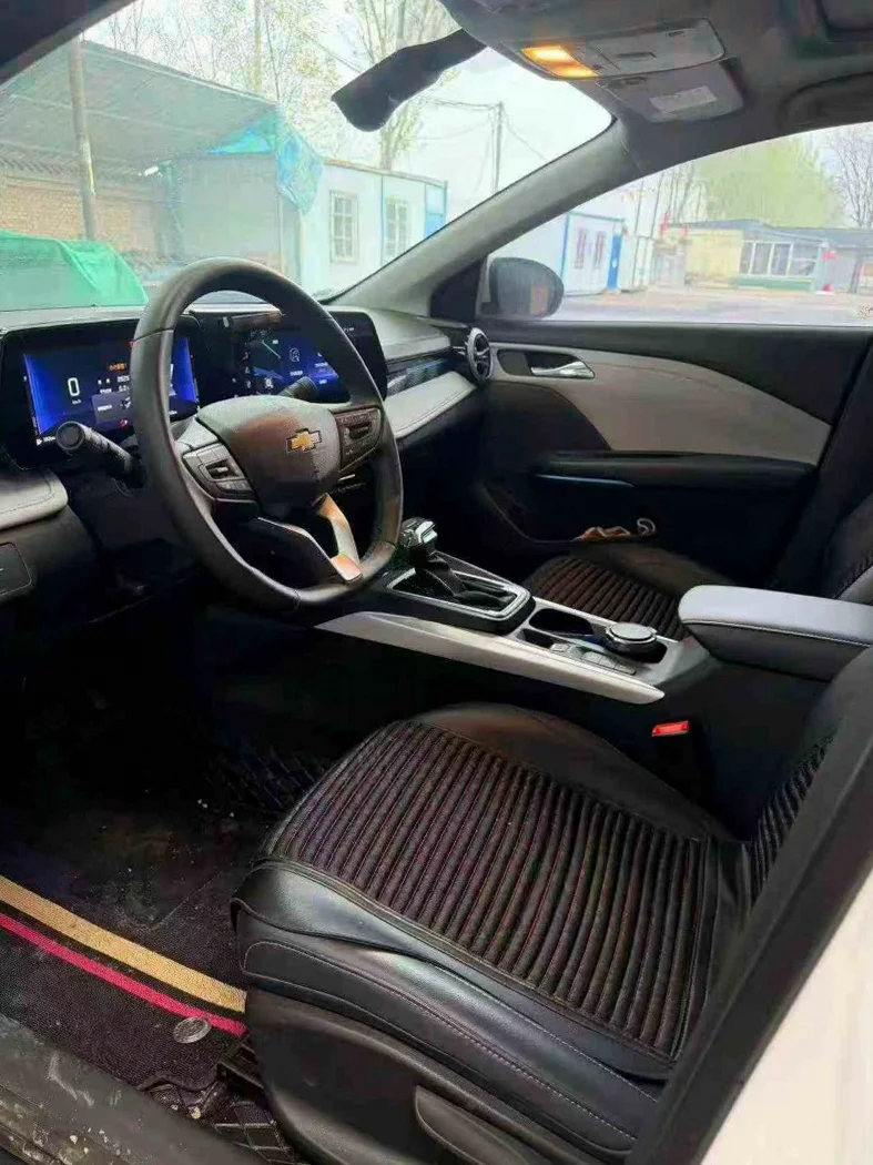 雪佛兰科鲁泽 后面外观三