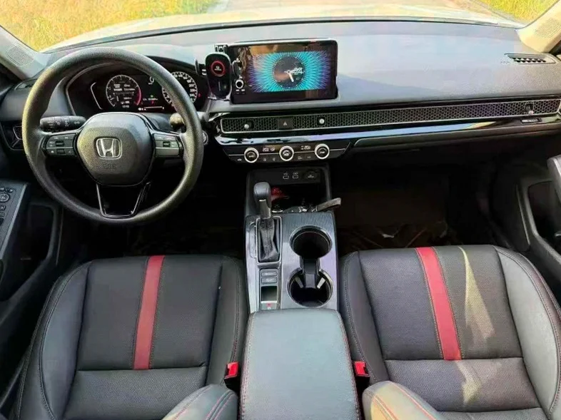 本田思域 后面外观一