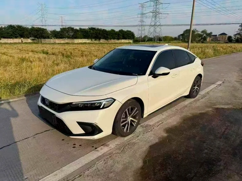 本田思域 正面外观二