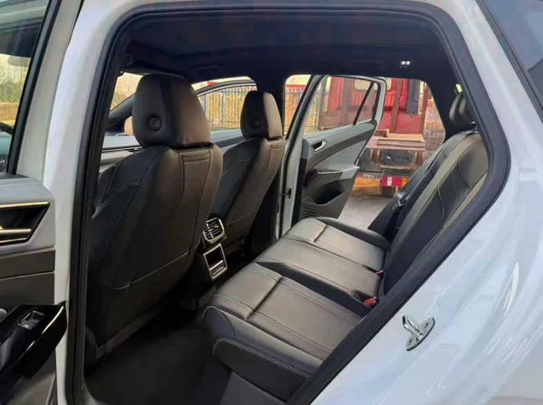 大众ID 内饰前排