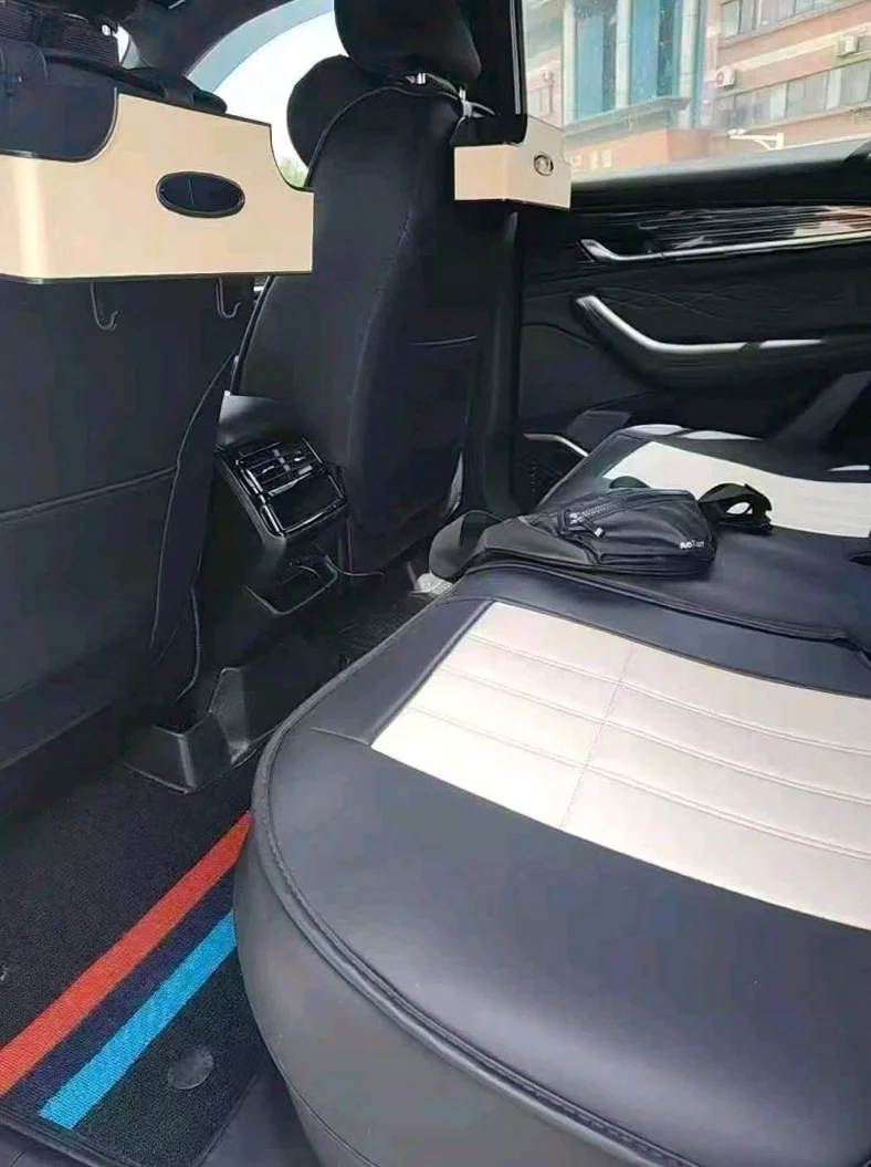 吉利星越 驾驶室