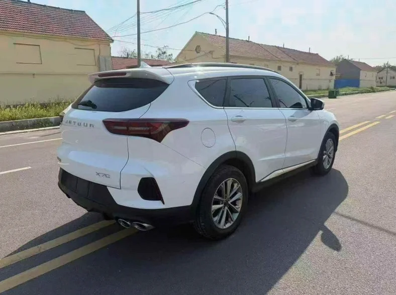 奇瑞捷途 内饰后排