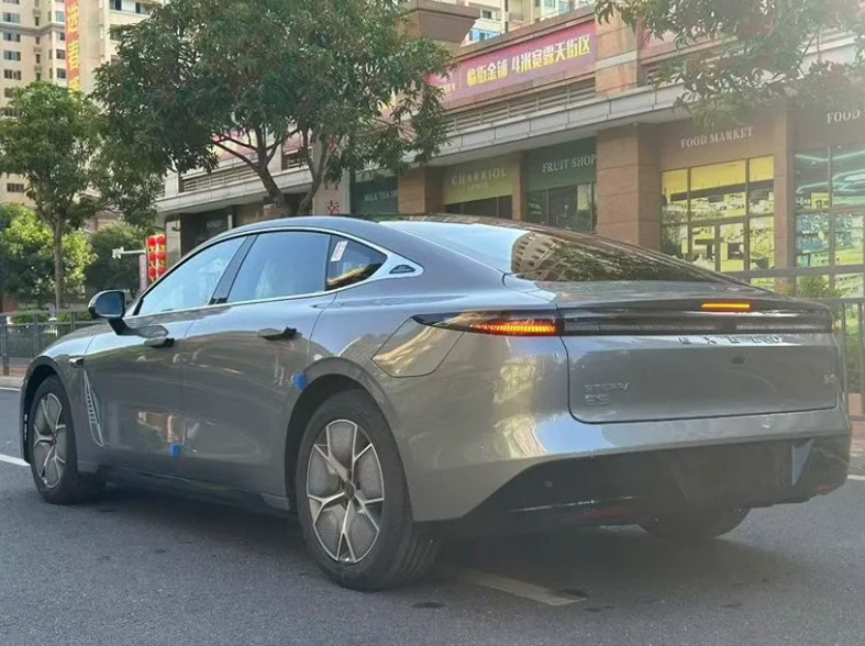 奇瑞星途 内饰前排