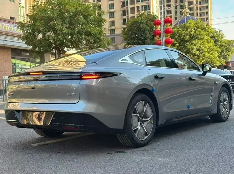 奇瑞星途 内饰后排