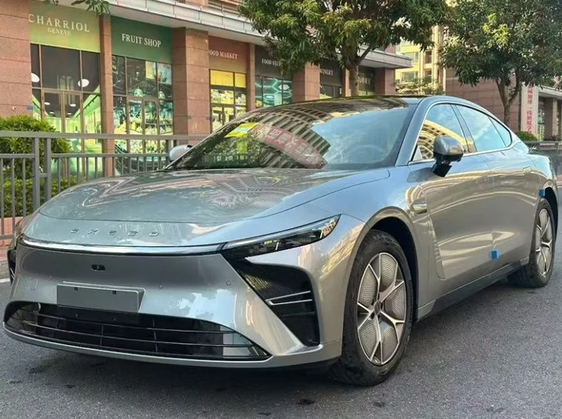 奇瑞星途 正面外观二