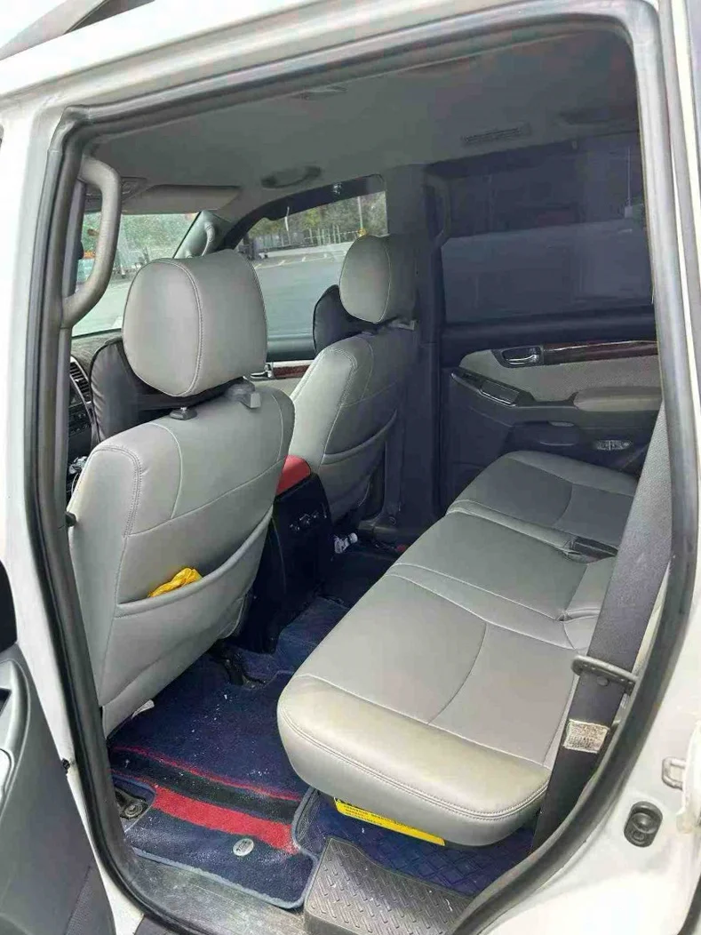 丰田普拉多 后面外观三