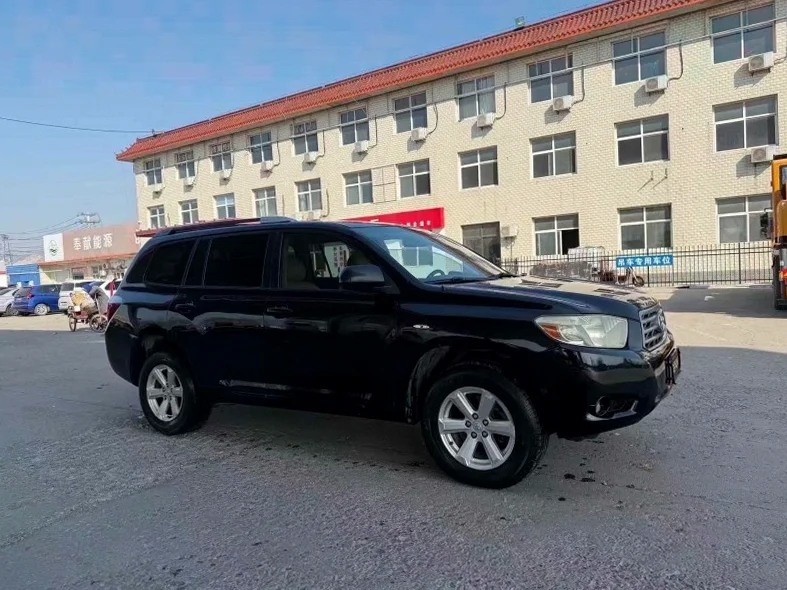 丰田汉兰达 正面外观三