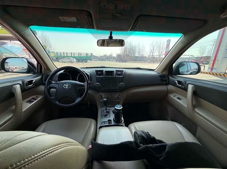 丰田汉兰达 后面外观二