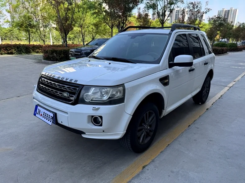 路虎发现神行 正面外观三