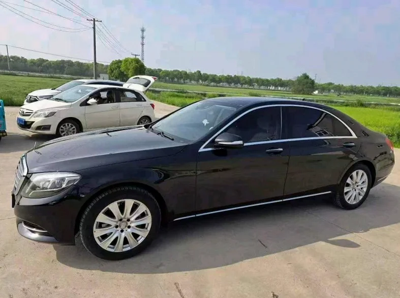 奔驰S 正面外观三