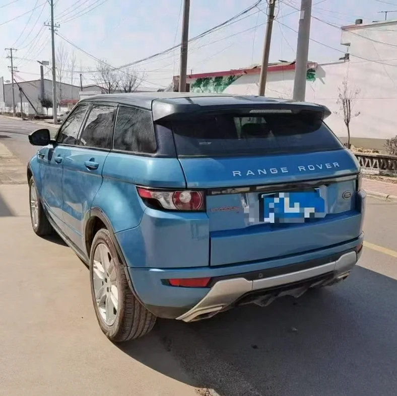 路虎极光 内饰后排