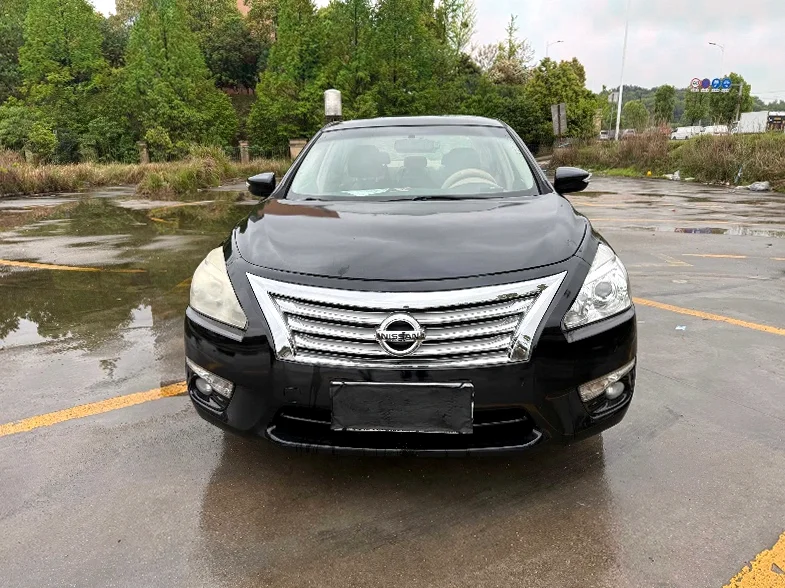 15年日产天籁2.0自动舒适版