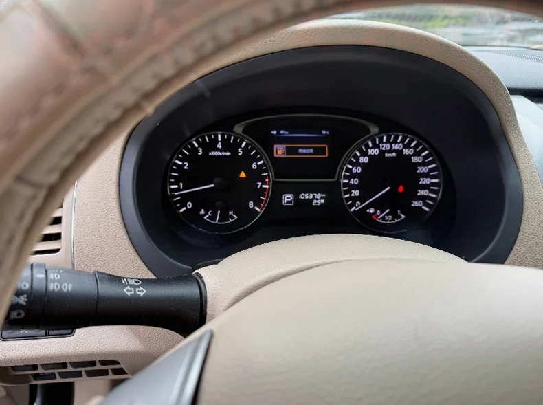 日产天籁 后面外观三