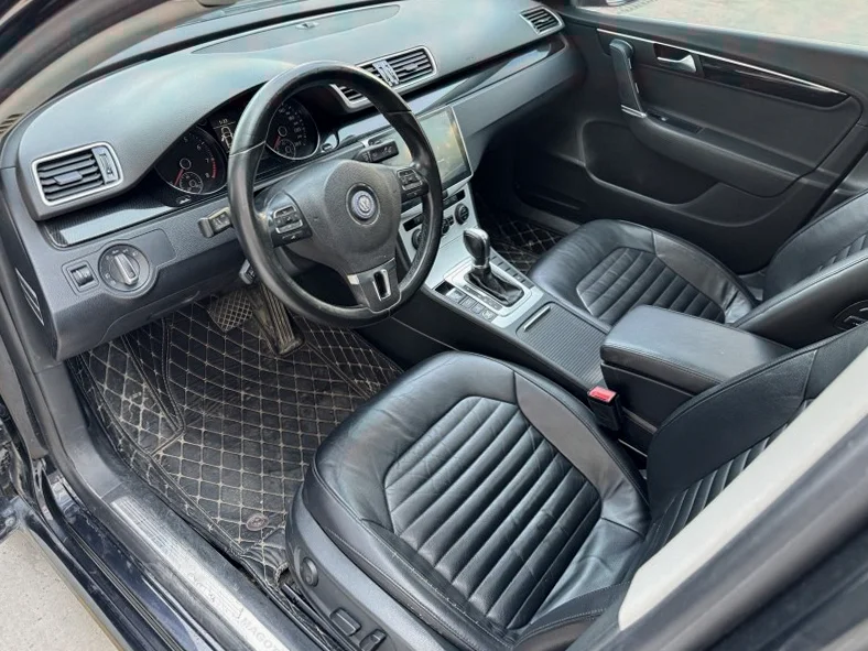 大众迈腾 后面外观三