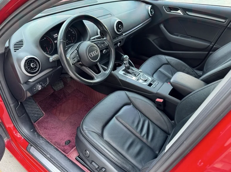 奥迪A3 后面外观三