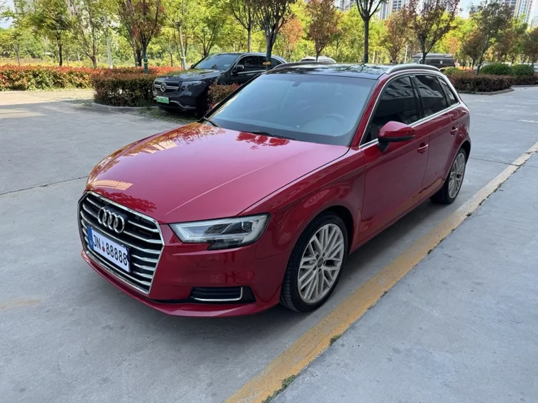 奥迪A3 正面外观三