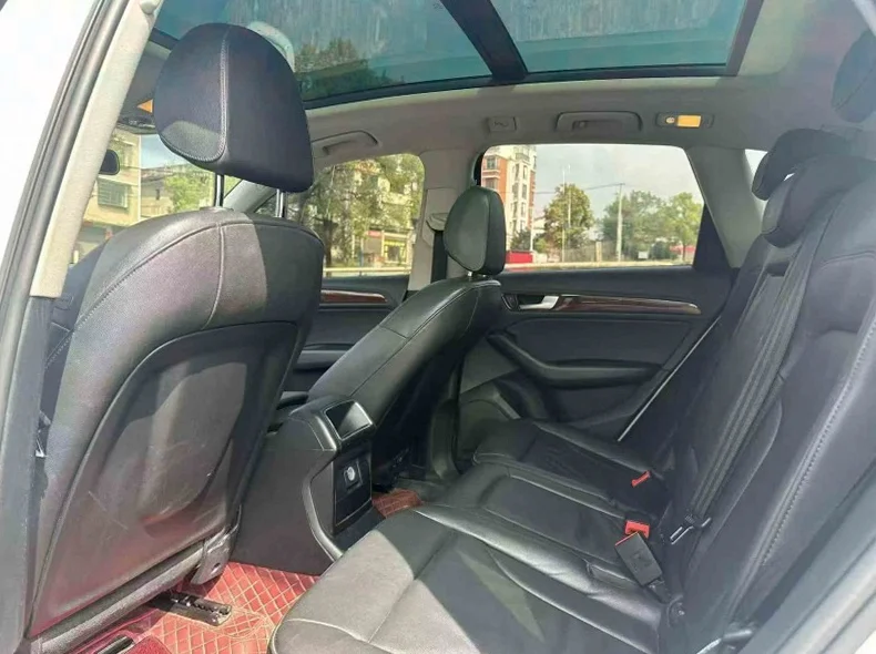 奥迪Q5 后面外观二