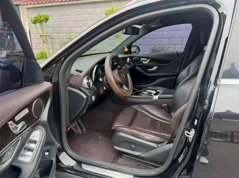 奔驰GLC 后面外观三