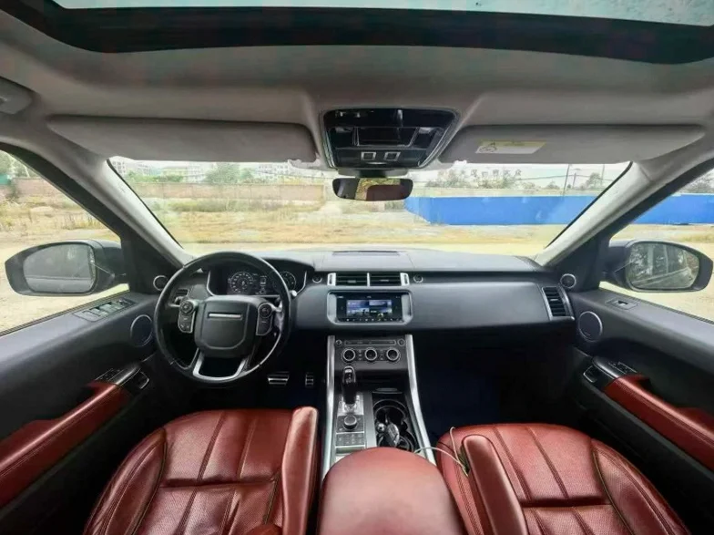 路虎揽胜运动 后面外观二