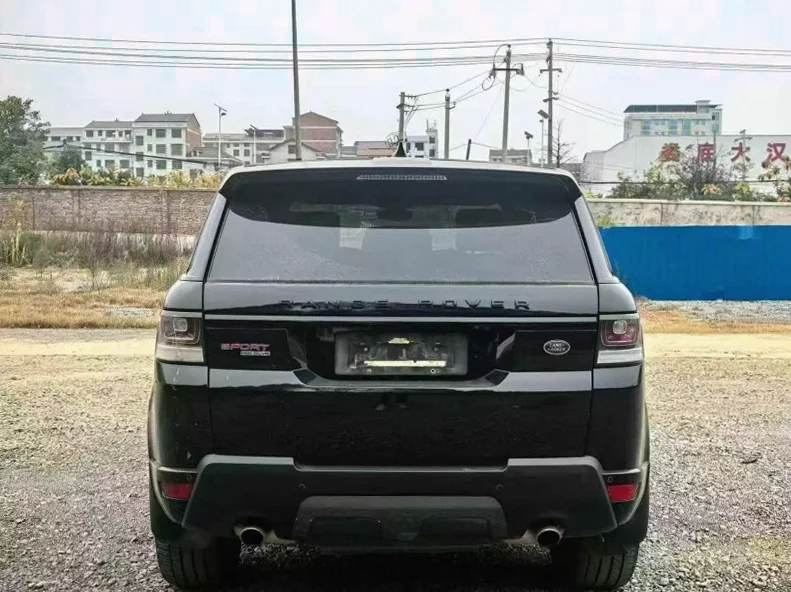 路虎揽胜运动 内饰后排