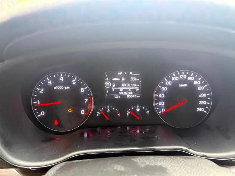 起亚K4 后面外观二