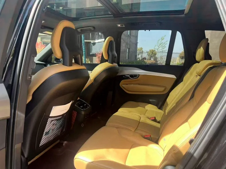 沃尔沃XC90 后面外观三