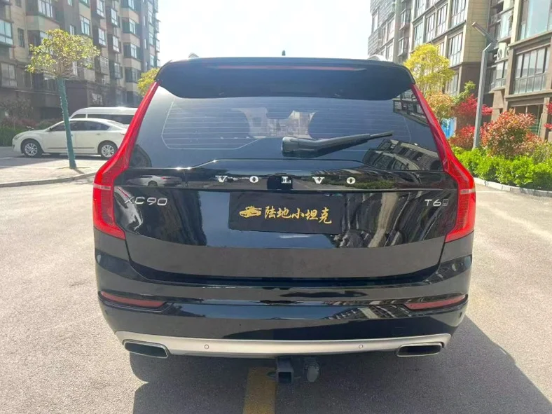 沃尔沃XC90 驾驶室