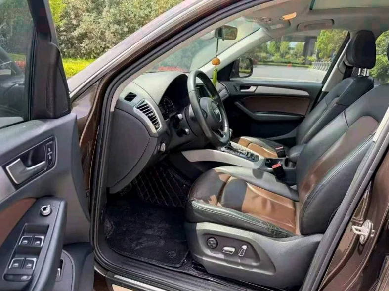 奥迪Q5 后面外观二