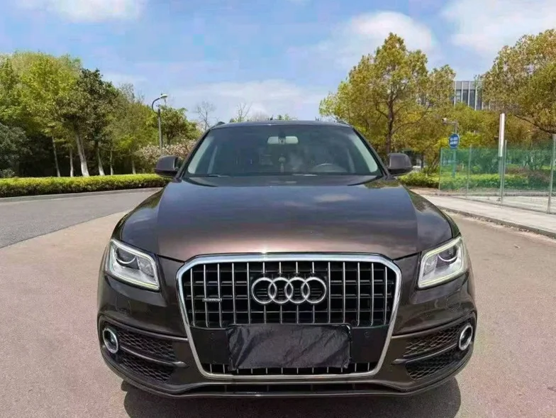 18年奥迪Q5 2.0T四驱高配